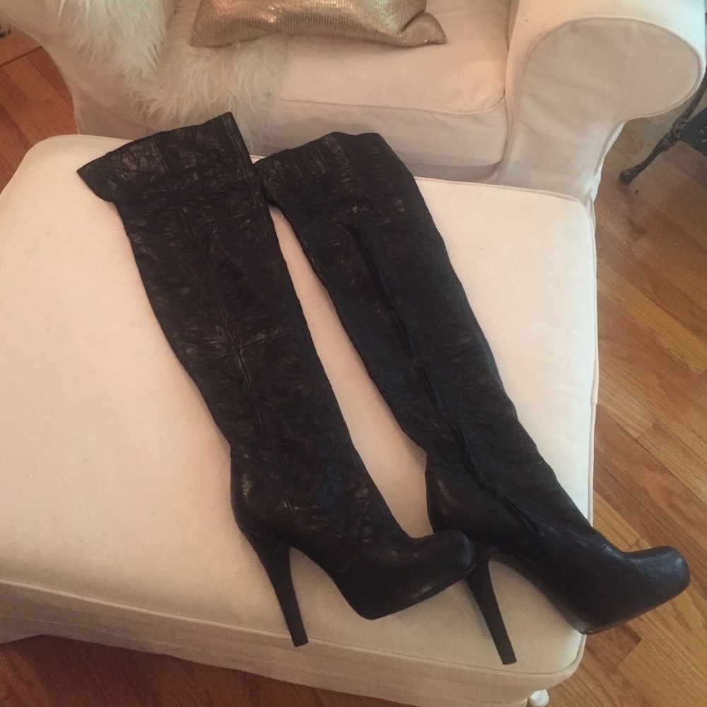 Report Signature Over the Knee Boots